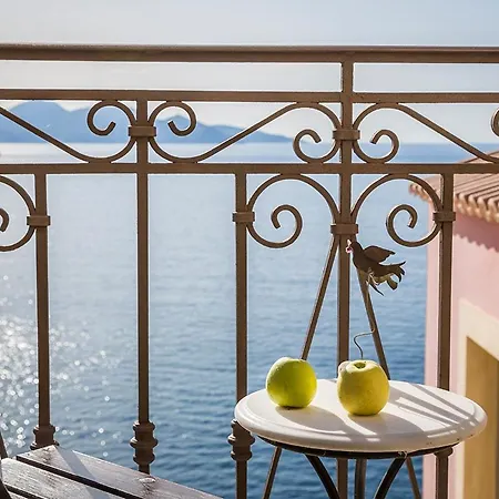 Roi Boutique Pensionat 4*